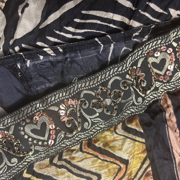 Chico's Silk broom stick lined skirt, size 2 or Large - Picture 5 of 5